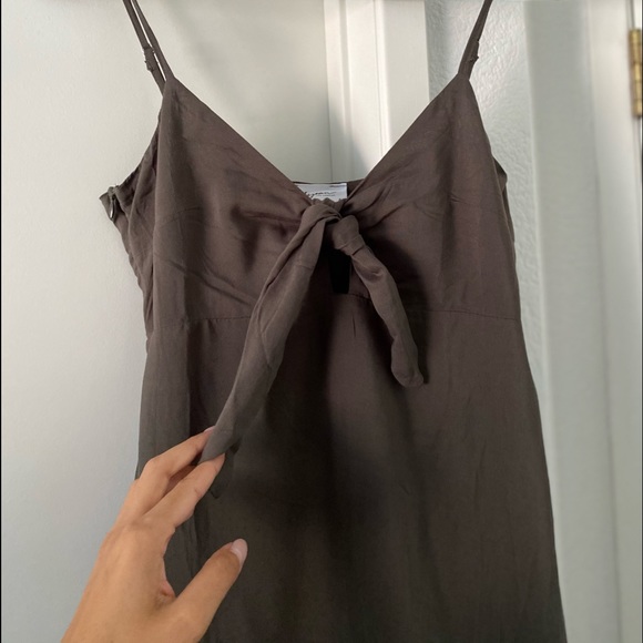 ***SOLD*** Carly Jean Olive Maxi Dress - Picture 3 of 6